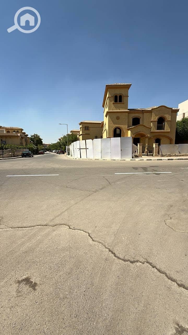 5 4526be92-3b4c-44a7-a6d8-ad88bdaccea5. jpg