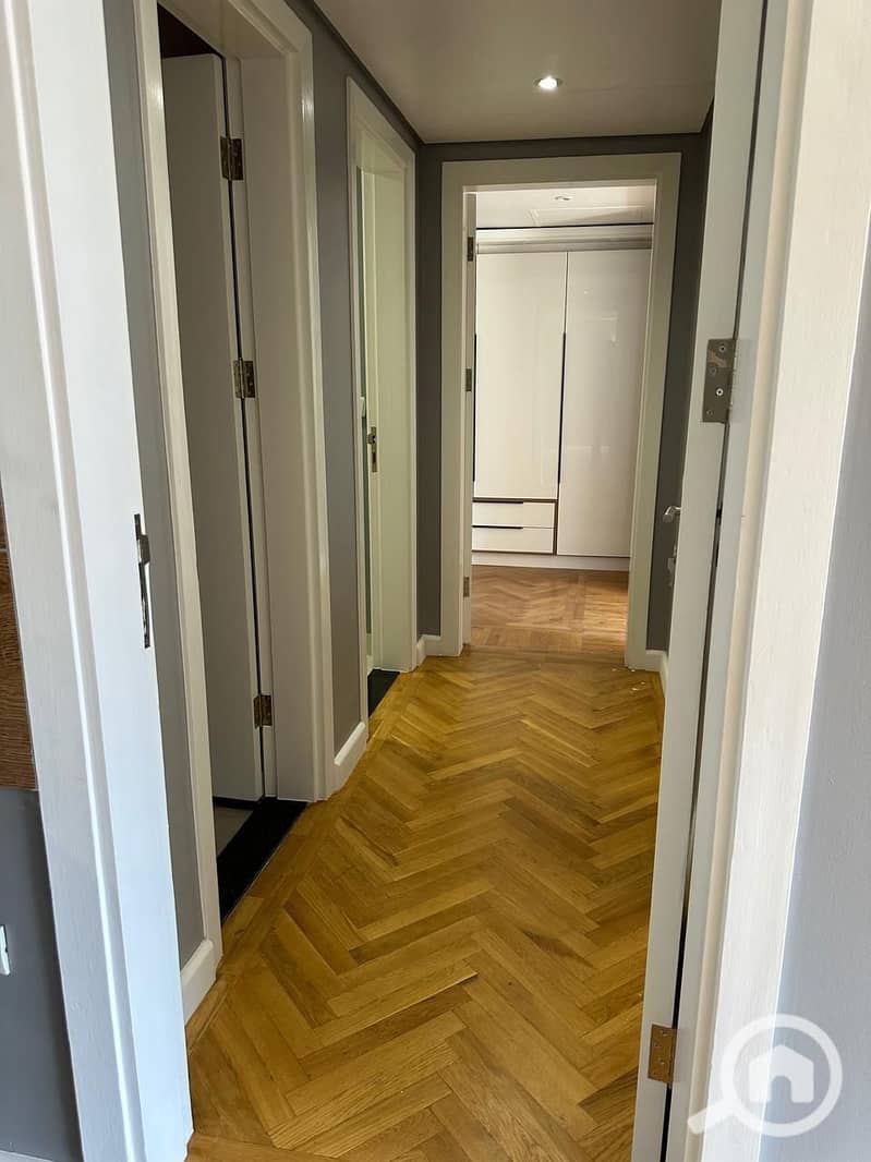 6 904b2e59-10c8-435f-b8a7-e9a6049dbbeb. jpeg