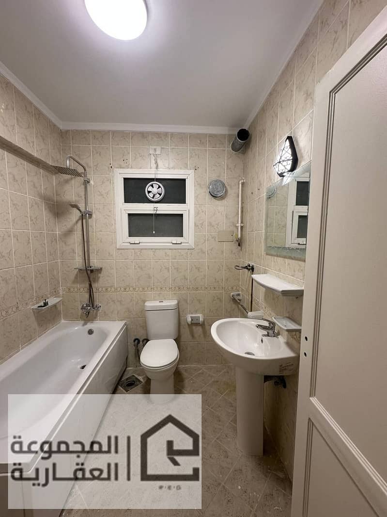 5 3e265dab-d0d9-43d4-86ed-48c44296d666. jpg