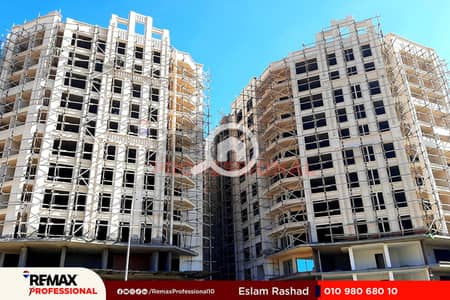 فلیٹ 3 غرف نوم للبيع في سموحة، الإسكندرية - 1. jpg