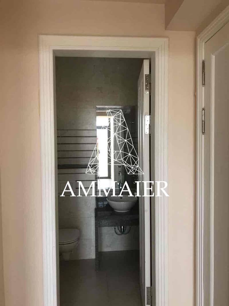 9 c28123e6-722b-45f4-8016-8aee9ac1e21f. jpg