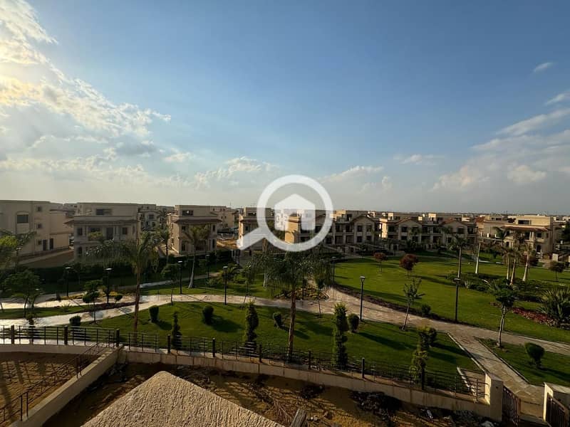 4 784ef8e3-5915-4cd7-8528-c1ed2abc08a4. jpeg