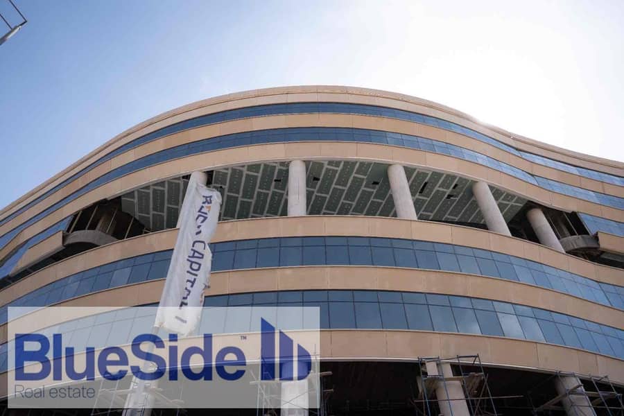 4 10febdd4-91bc-43e6-acb9-f3aa34ef2475. jpg