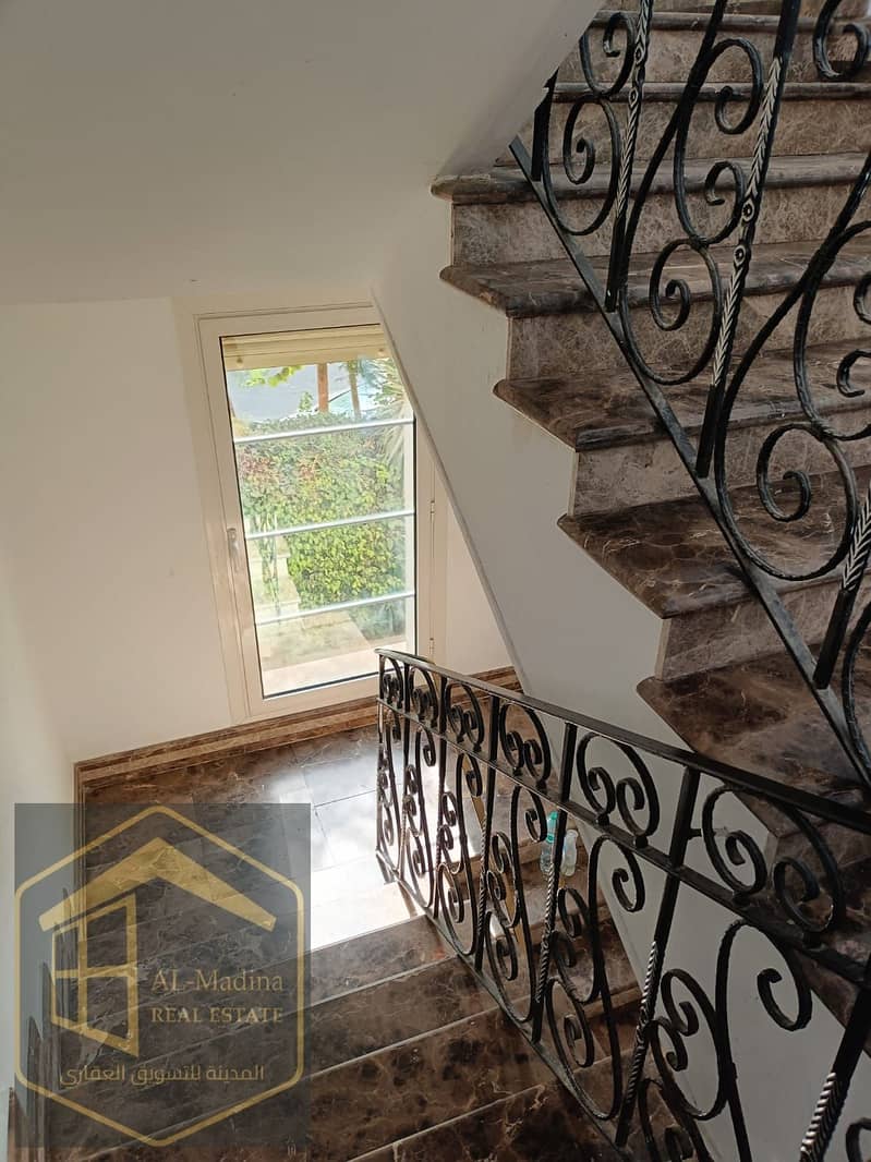 4 WhatsApp Image 2025-12-09 at 18.21. 27 (1). jpeg