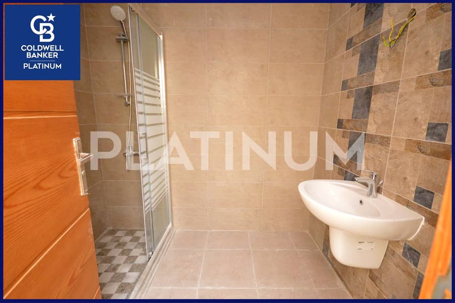 14 14-2000x1333. png