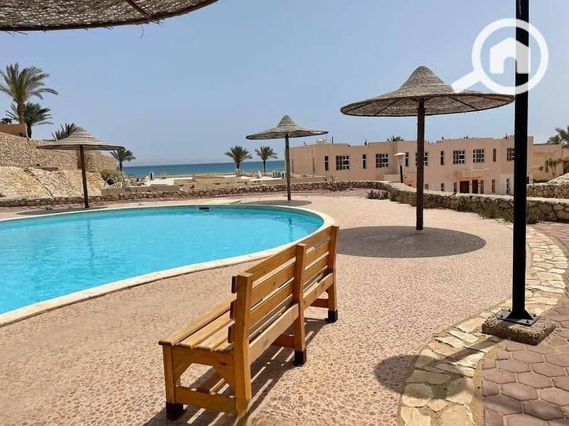 2 5054981-bella-romance-09ZT4CNzxn. jpg