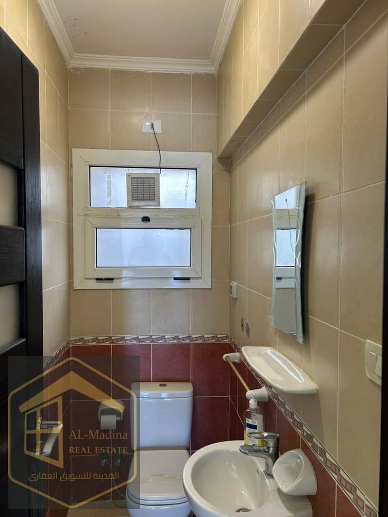 10 WhatsApp Image 2025-12-09 at 21.15. 02. jpeg