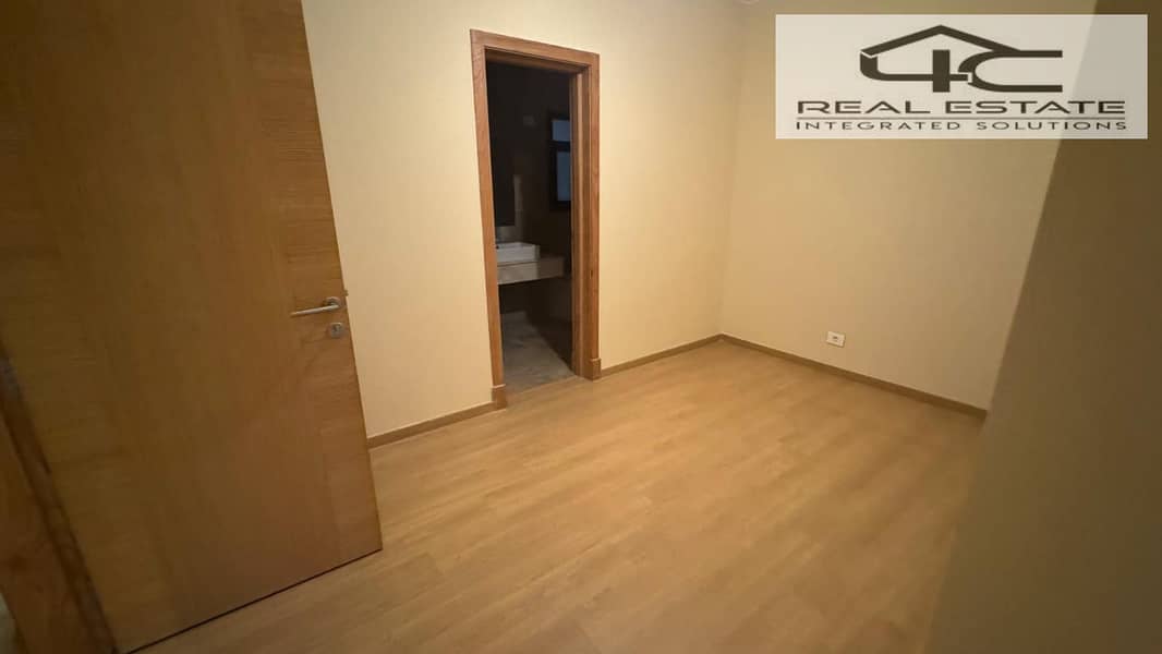 9 WhatsApp Image 2025-12-13 at 13.37. 22 (3). jpeg