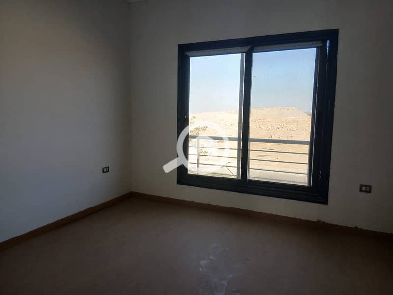 4 WhatsApp Image 2025-02-13 at 10.08. 53_22808051. jpg