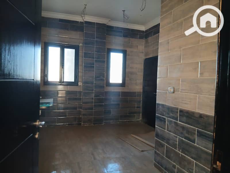 15 WhatsApp Image 2025-02-13 at 10.08. 56_8bf50b10. jpg