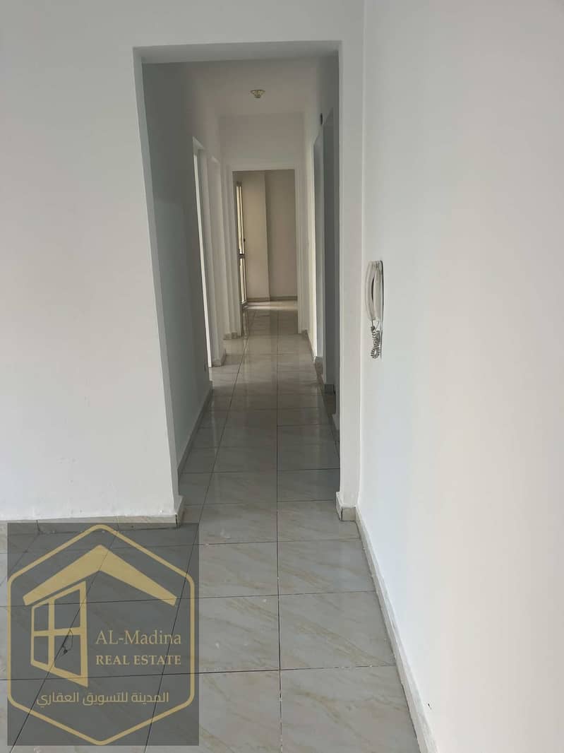 22 WhatsApp Image 2025-12-10 at 15.38. 02 (2). jpeg