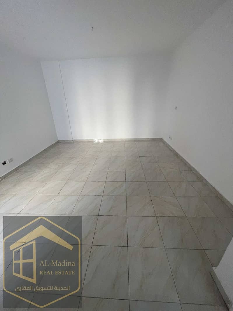 23 WhatsApp Image 2025-12-10 at 15.37. 55. jpeg