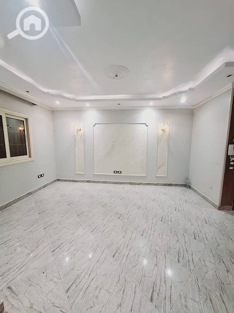 4 89f2d045-ddd3-4f88-914a-760ab6f57b92. jpg