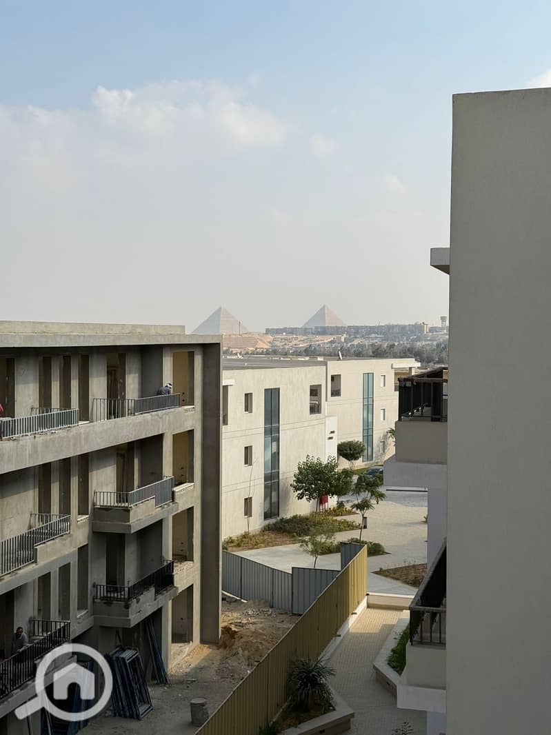 10 WhatsApp Image 2025-01-16 at 20.00. 33_c5c20b2b. jpg