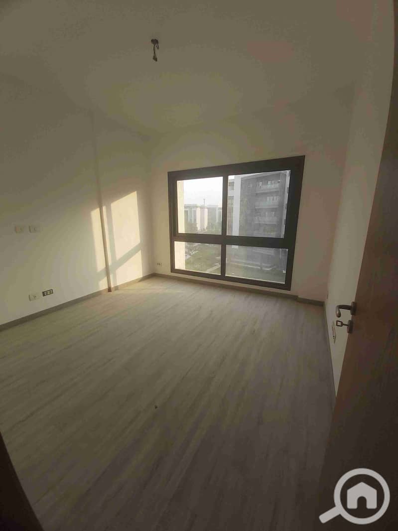 8 ٢٠٢٥١٢١٣_١٥٣٦١٨. jpg