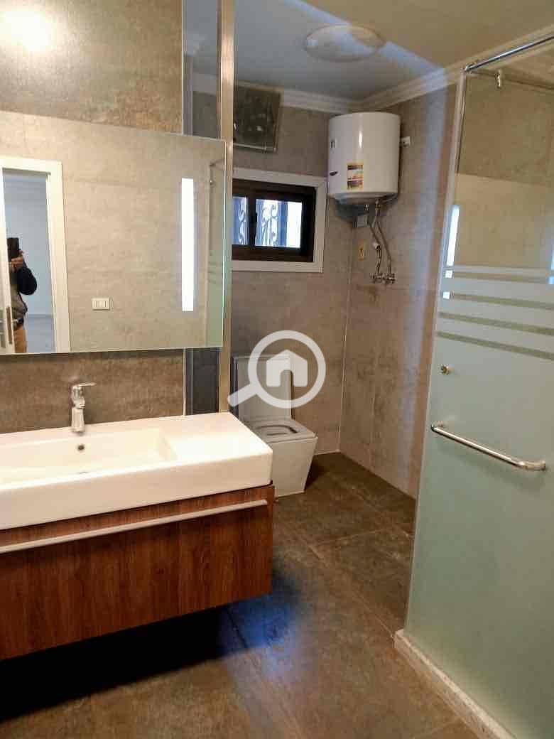 3 c2db4d19-f316-4301-8db4-42a2726faf1b. jpg