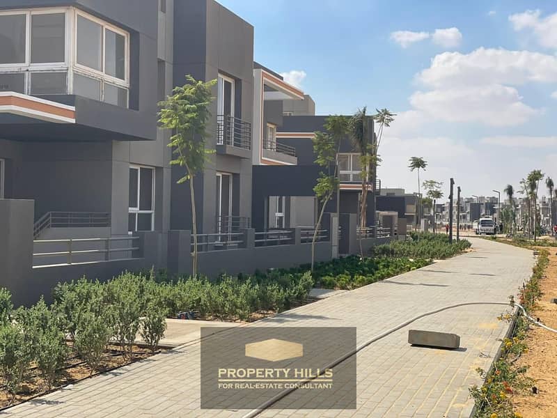 12 WhatsApp Image 2025-04-08 at 1.15. 48 PM. jpeg