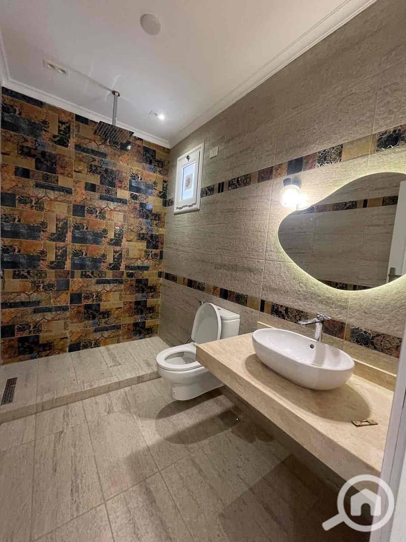 4 95dcf083-3290-406a-b76b-21b53049b645. jpg