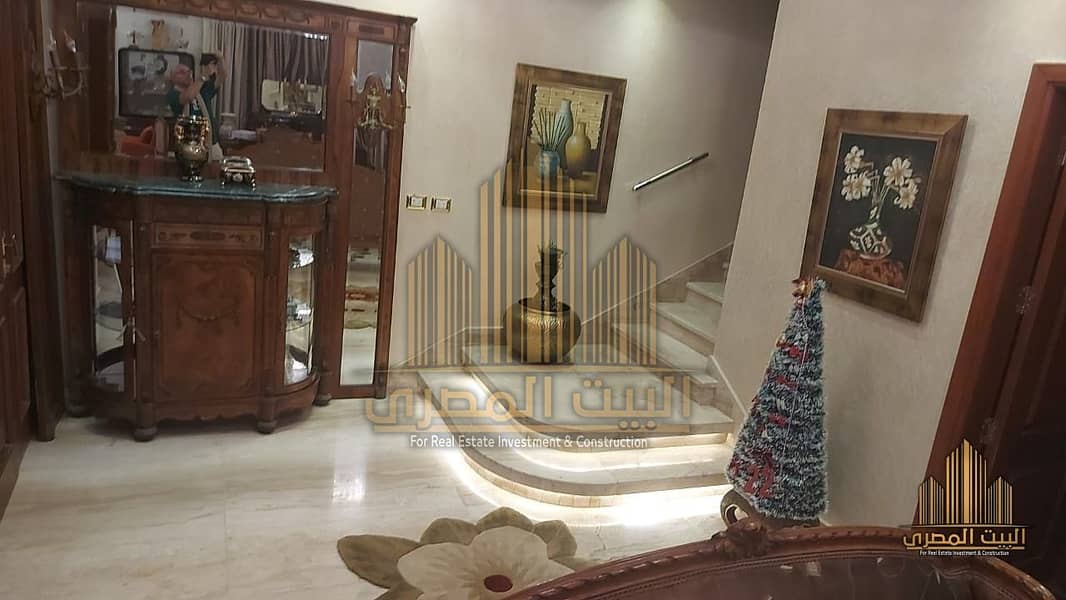 12 U125484 (18). jpeg