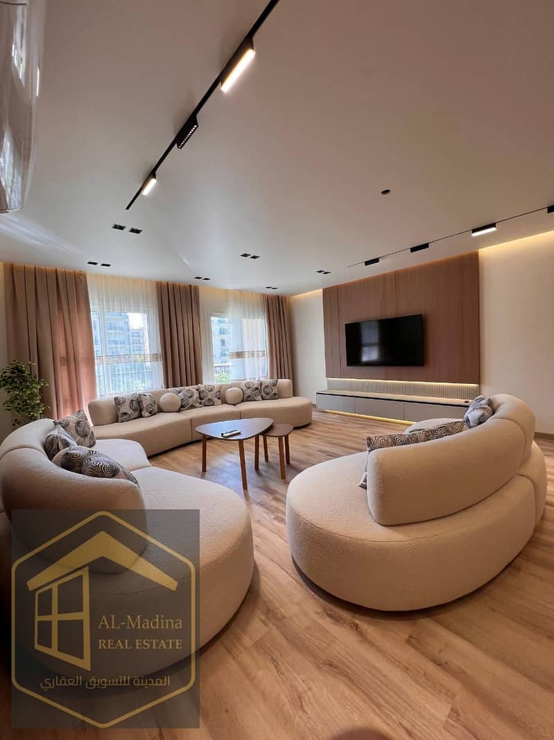 6 WhatsApp Image 2025-12-10 at 20.06. 54 (2). jpeg