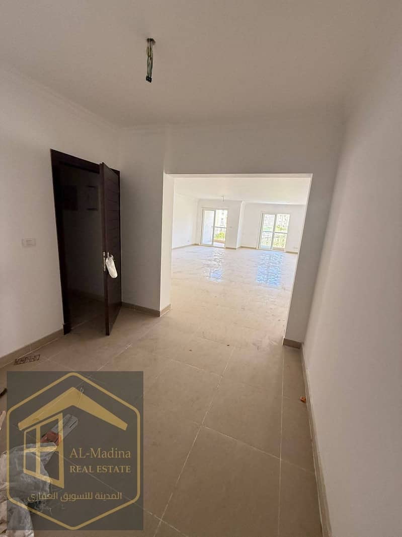 3 WhatsApp Image 2025-12-10 at 20.15. 28 (3). jpeg