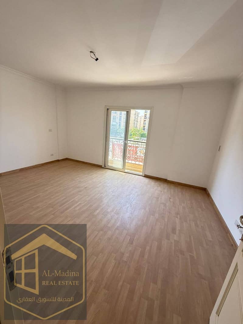 5 WhatsApp Image 2025-12-10 at 20.15. 28 (1). jpeg