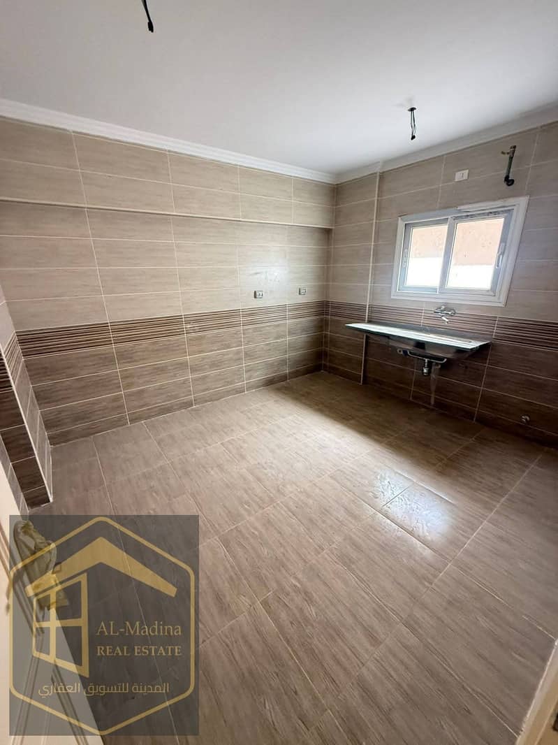 7 WhatsApp Image 2025-12-10 at 20.15. 28 (2). jpeg