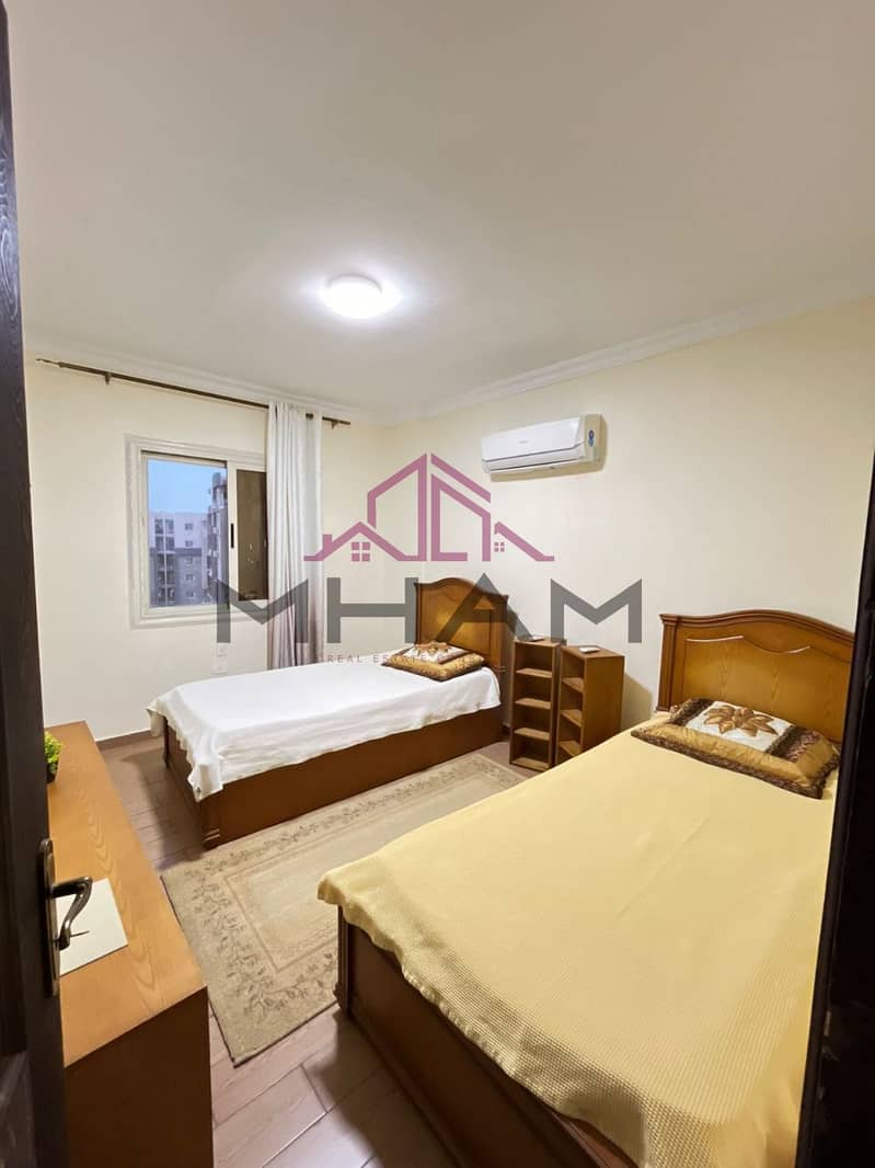 2 photo_5902098046638558157_y. jpg