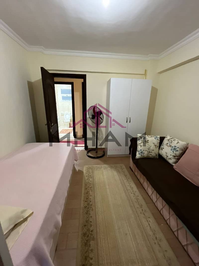 3 photo_5902098046638558156_y. jpg