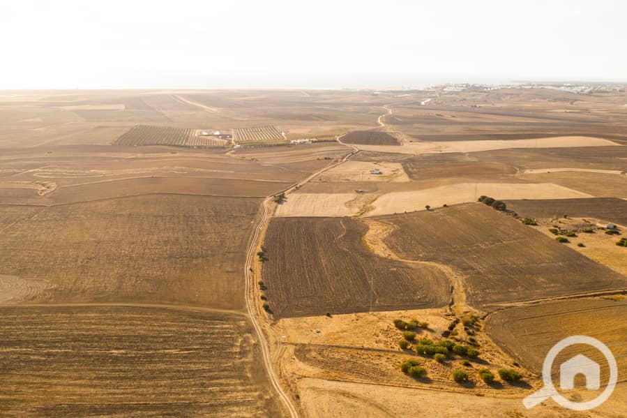 high-view-dried-plains-taken-by-drone. jpg high-view-dried-plains-taken-by-drone. jpg