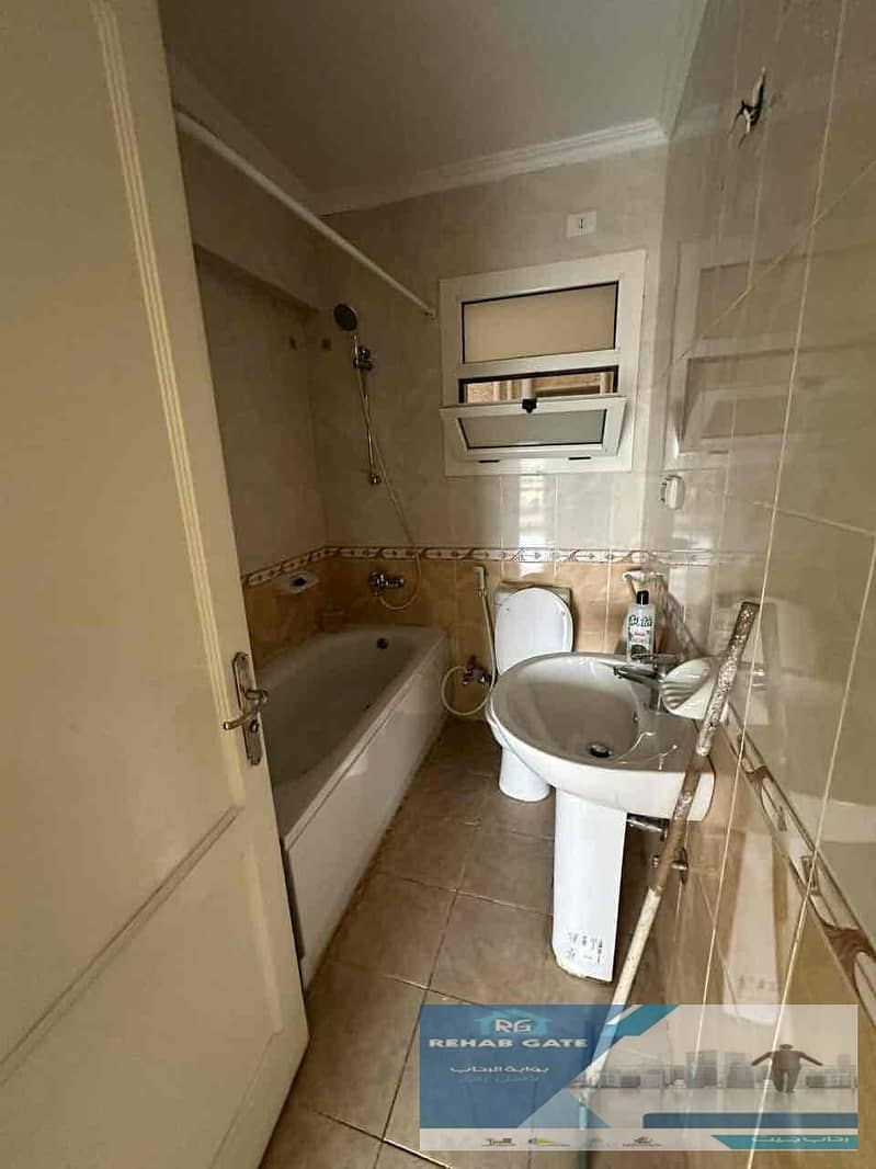 3 fd61fce9-8828-4a74-81d2-db01737350a4. jpg