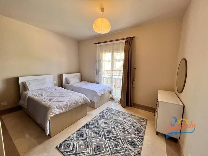 6 WhatsApp Image 2025-10-13 at 14.36. 28 (1). jpeg