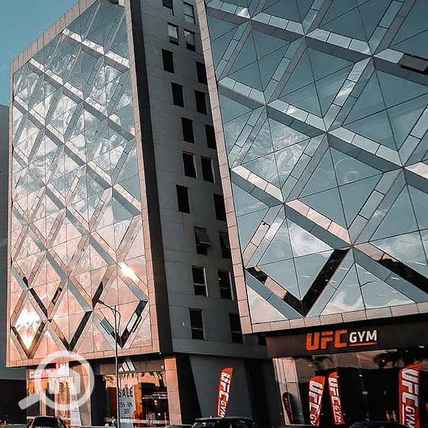 21 one kattameya . jpg