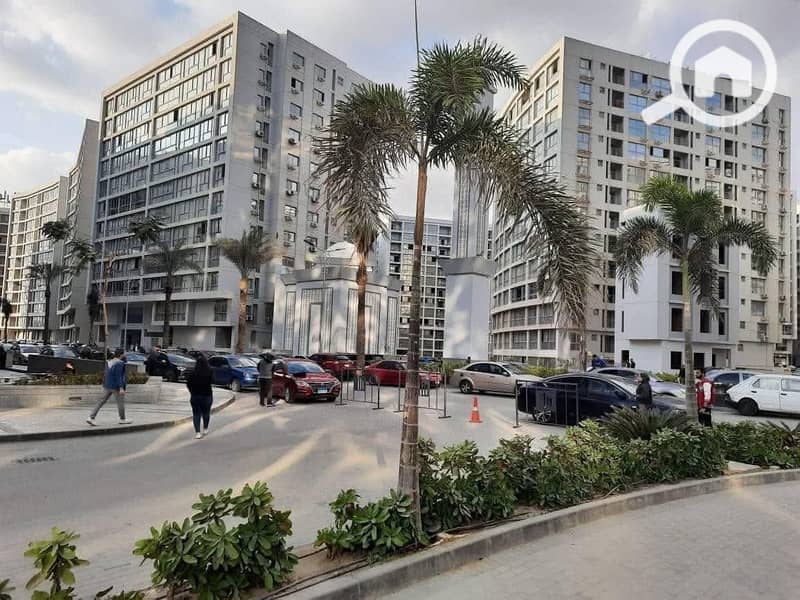 24 one kattameya . jpg