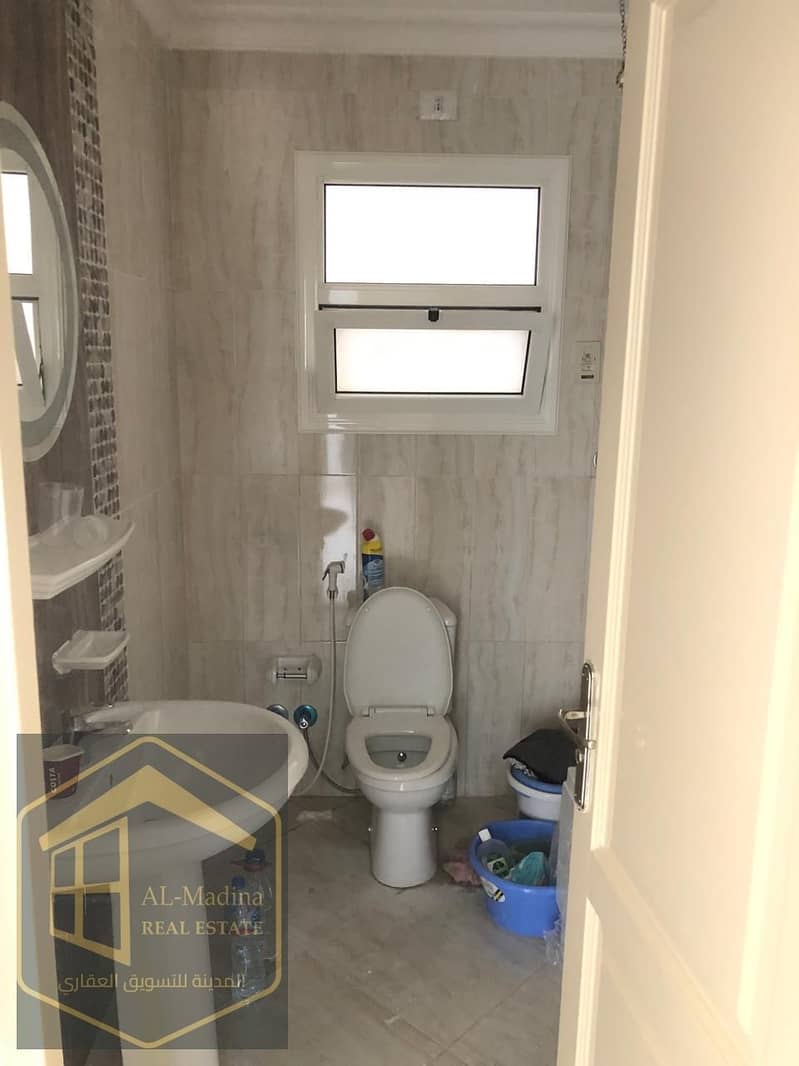 16 WhatsApp Image 2025-12-11 at 10.54. 12 (2). jpeg