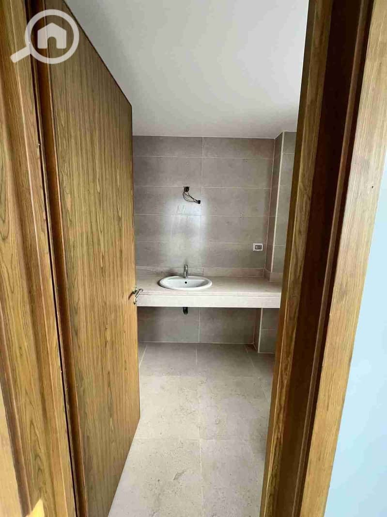 7 IMG-20251213-WA0092. jpg