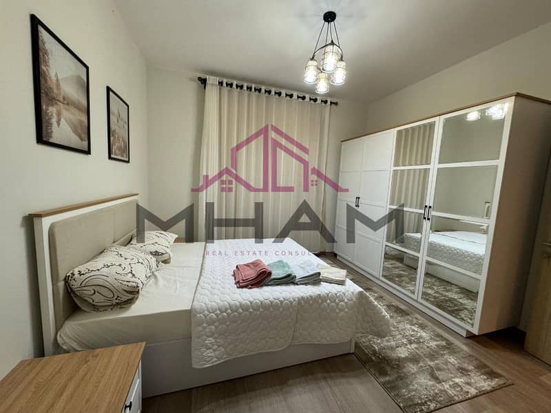 3 photo_5902098046638558169_y. jpg