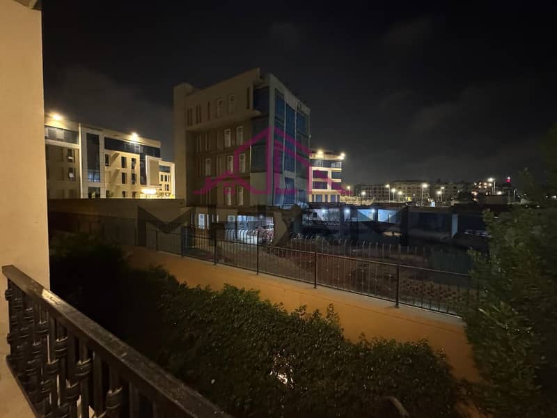 9 photo_5902098046638558168_y. jpg