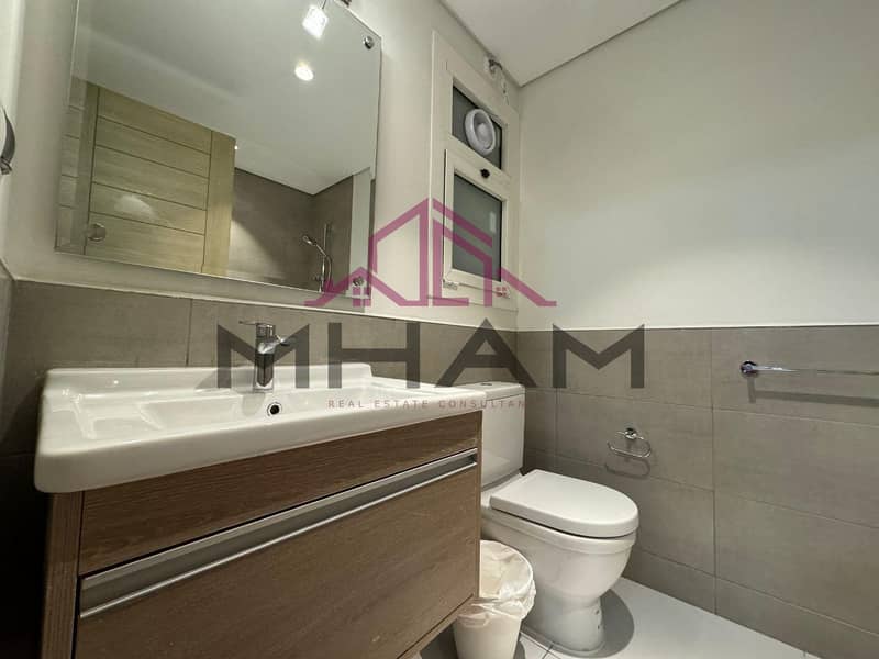 13 photo_5902098046638558174_y. jpg