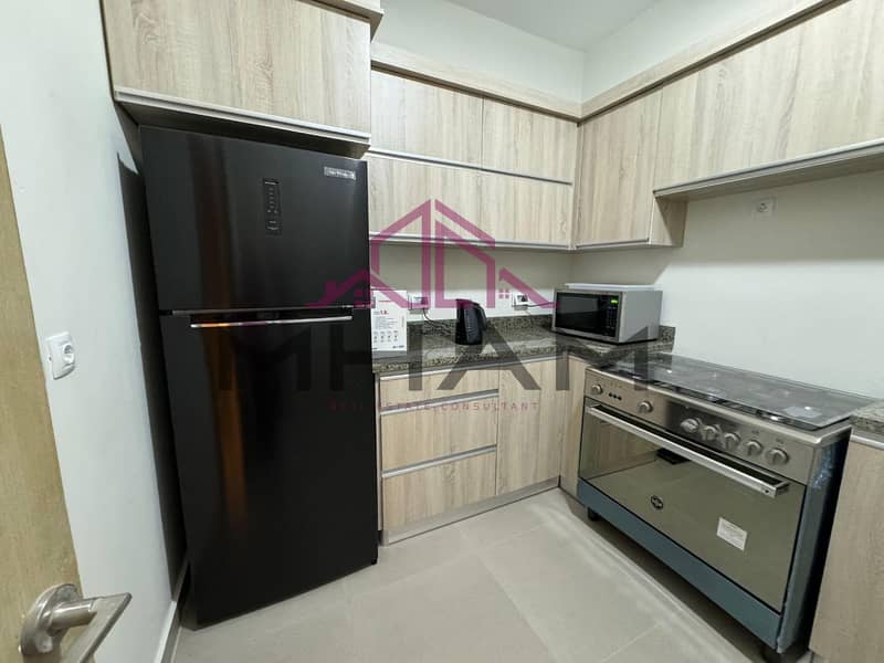 14 photo_5902098046638558175_y. jpg