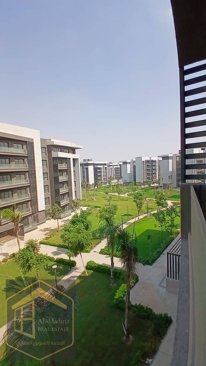 4 WhatsApp Image 2025-12-11 at 16.13. 45 (2). jpeg