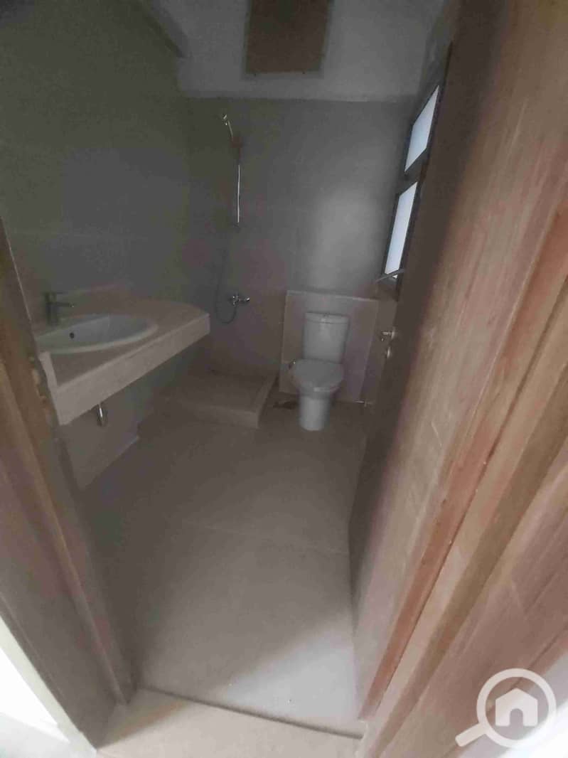 4 ٢٠٢٥١٢١٣_١٥٠٥٥١. jpg