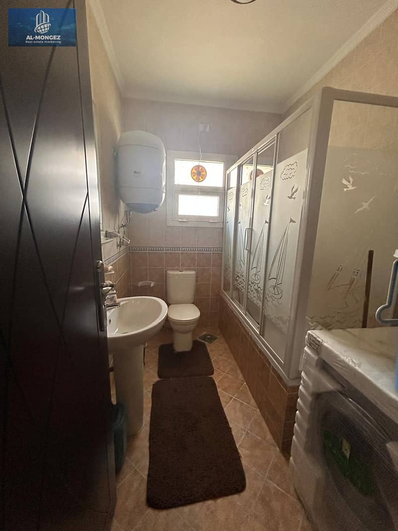 12 WhatsApp Image 2025-12-13 at 17.40. 53_ee5bb667. jpg