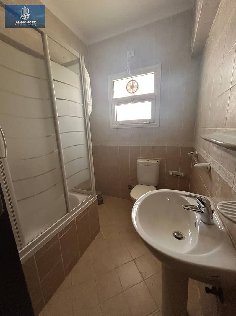 14 WhatsApp Image 2025-12-13 at 17.40. 53_8c413f8e. jpg