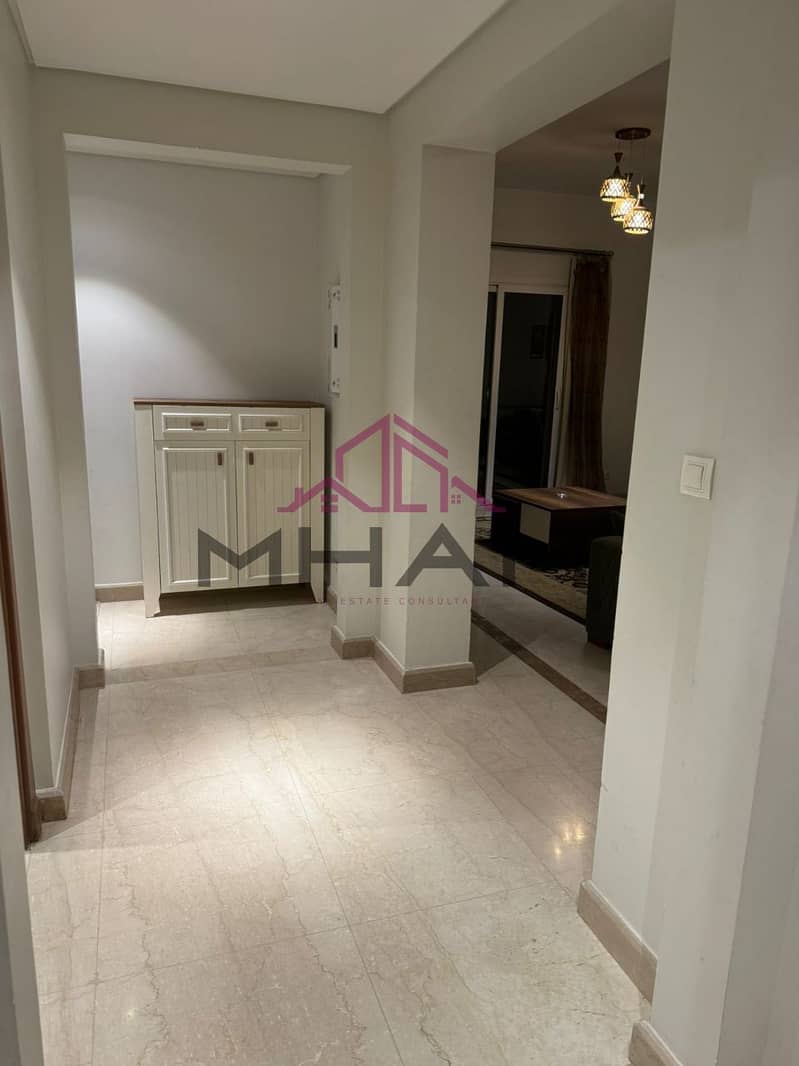 6 photo_5902098046638558198_y. jpg