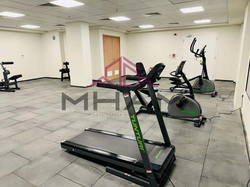 8 photo_5902098046638558203_y. jpg