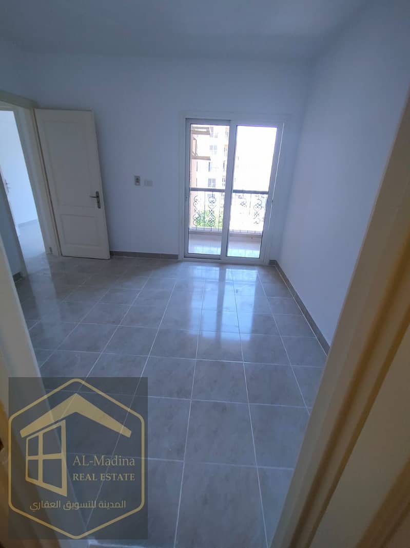 4 WhatsApp Image 2025-12-11 at 21.57. 34 (1). jpeg