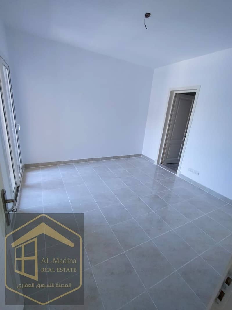 8 WhatsApp Image 2025-12-11 at 21.57. 33 (1). jpeg