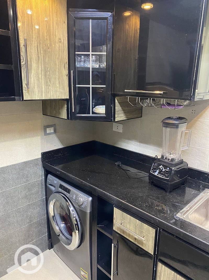 9 947ca3be-26dd-4f0c-981c-10d6d0d73385. jpeg