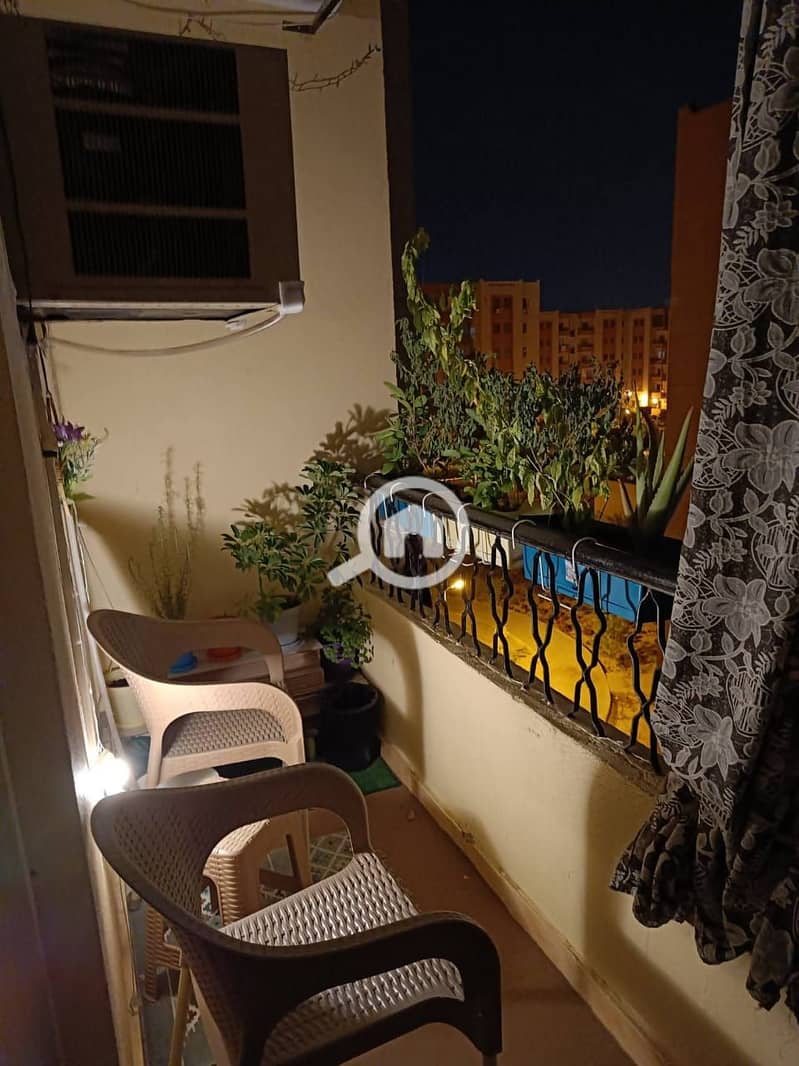 2 7484e13d-56c9-4b34-9c38-32a4f99c5778. jpeg